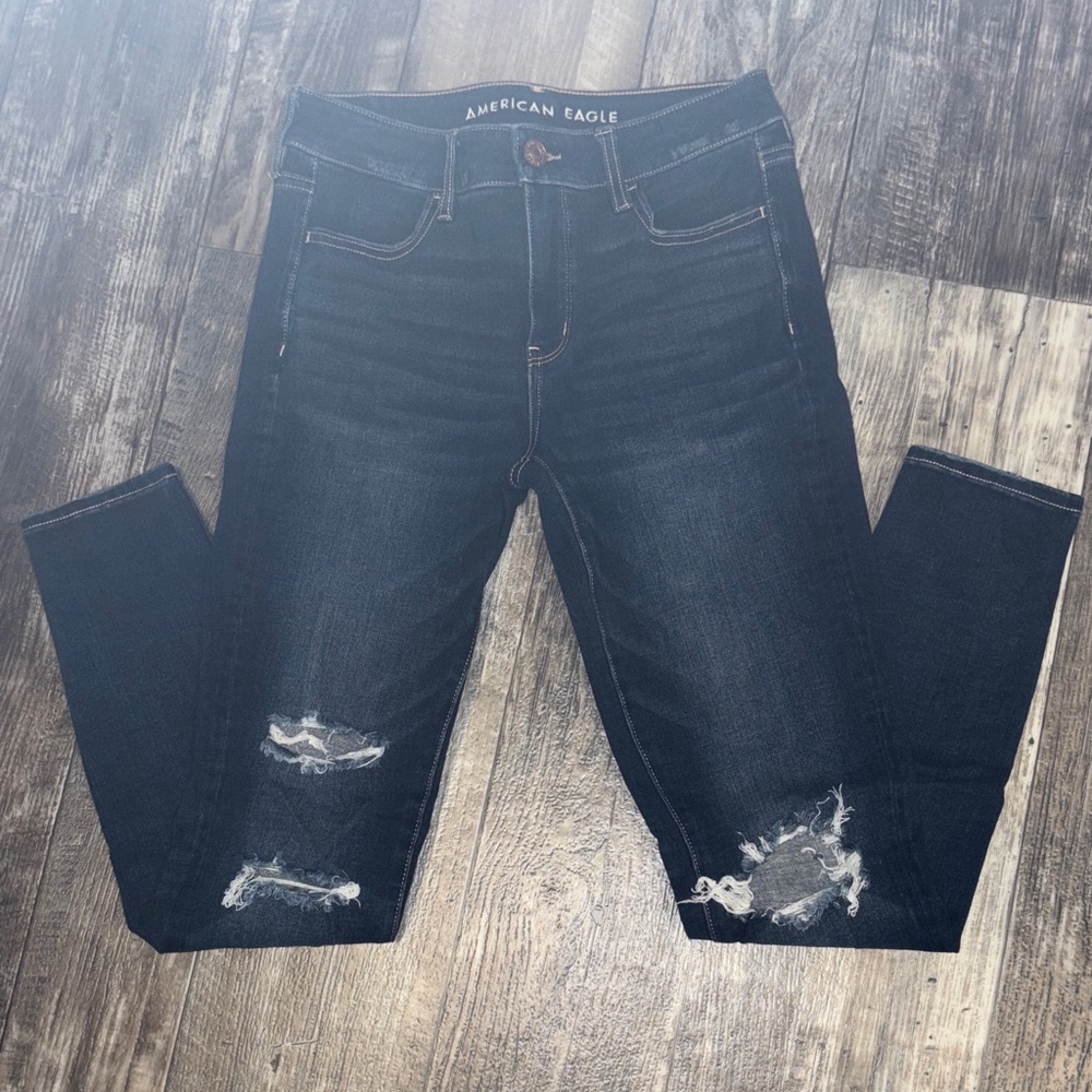 American Eagle Outfitters Women's Dark Wash Ripped Jeans
